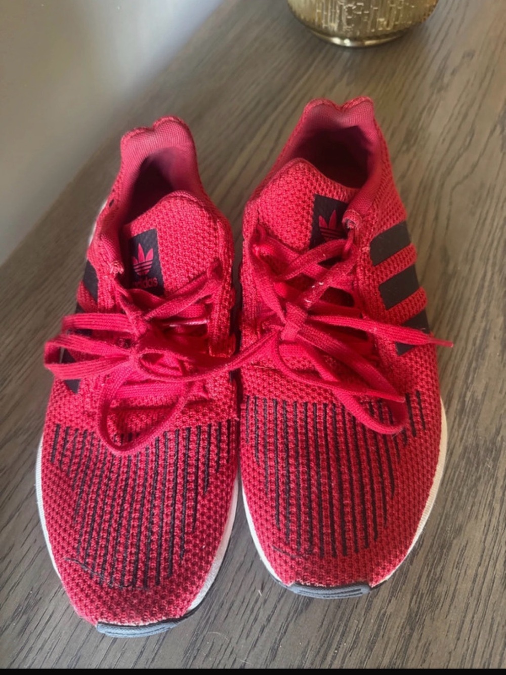 Red Addidas - Picture 3 of 4